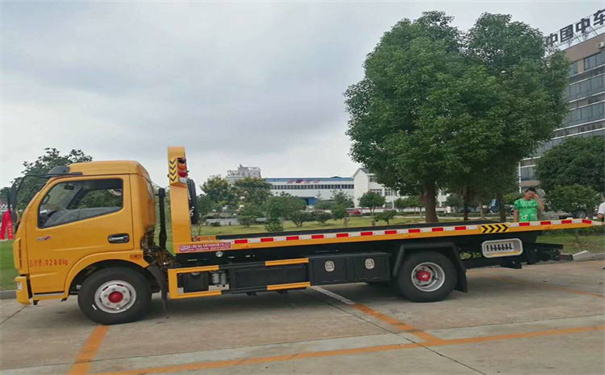 酒泉定远24小时拖车救援电话号码，定远道路救援公司怎么收费的